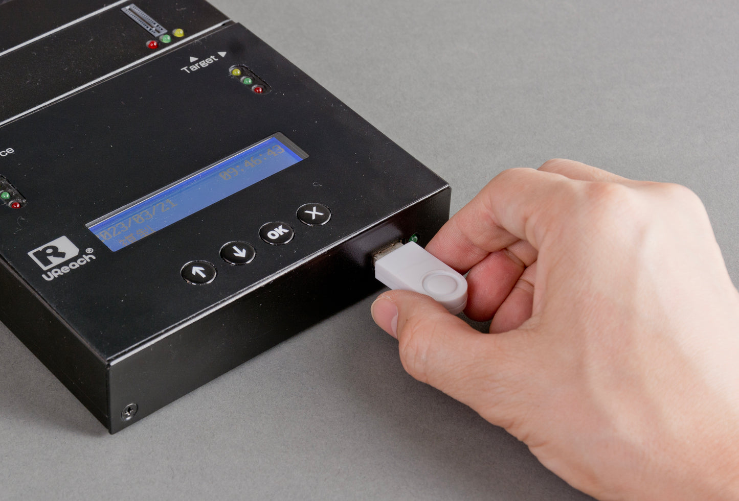 U-Reach M.2 NVME U.2 duplikator SPU-serien